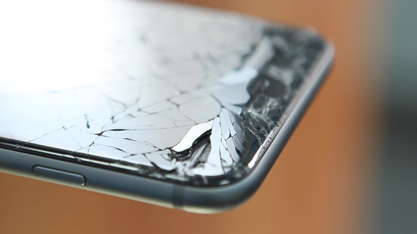 Какое стекло на айфоне. Разбилось стекло на айфоне 6с. Айфон 6 сломан стекло. Полировка стекла iphone. Замена стекла айфон.